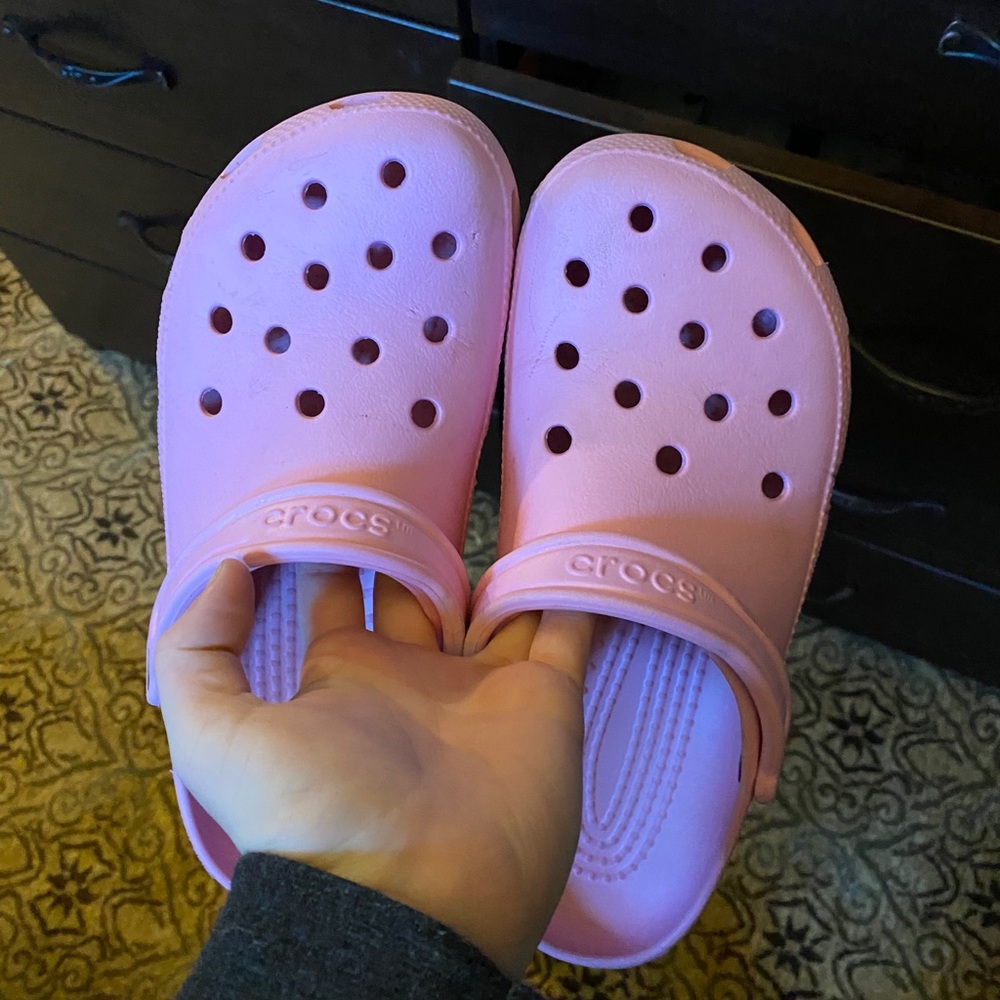 pink crocs